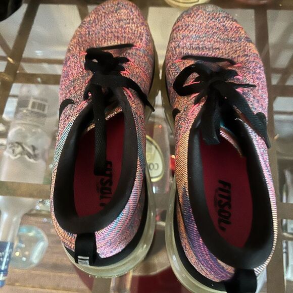 Nike women sneakers size 8 - Picture 6 of 7